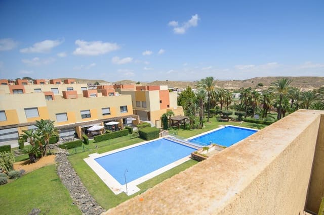 2 soveværelse Rækkehus til salg i Valle del Este, Vera med swimmingpool garage - € 148.500 (Ref: 9128282)
