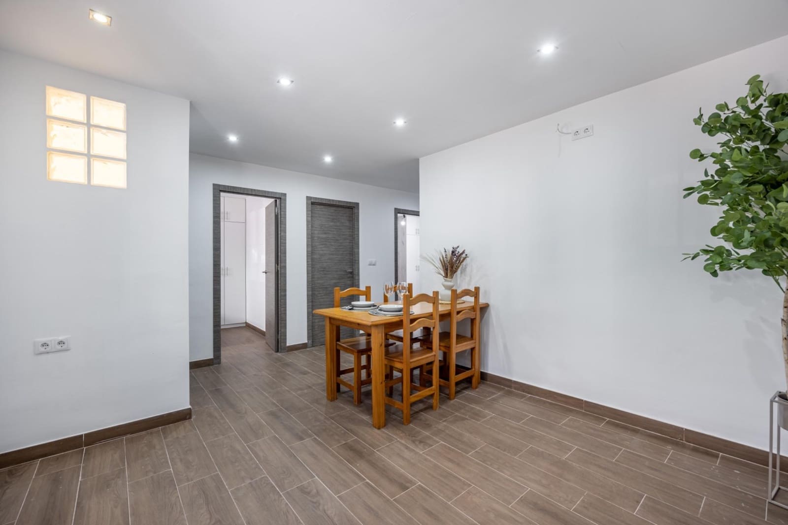 2 slaapkamer Villa te koop in Lanjaron met garage - € 123.000 (Ref: 9137158)