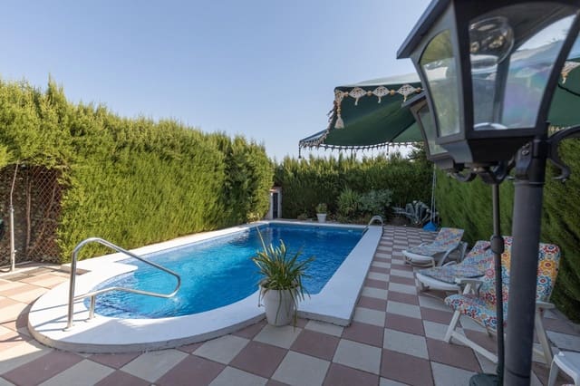 4 soveværelse Villa til salg i Cúllar Vega med swimmingpool garage - € 275.000 (Ref: 9152207)