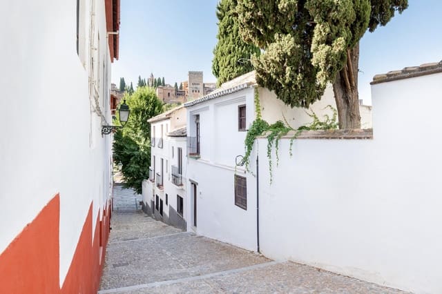2 slaapkamer Rijtjeshuis te koop in Granada stad - € 298.000 (Ref: 9173309)