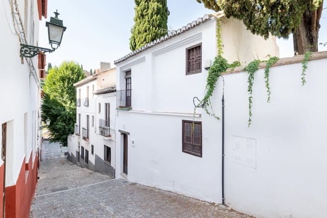 2 slaapkamer Rijtjeshuis te koop in Granada stad - € 298.000 (Ref: 9173309)