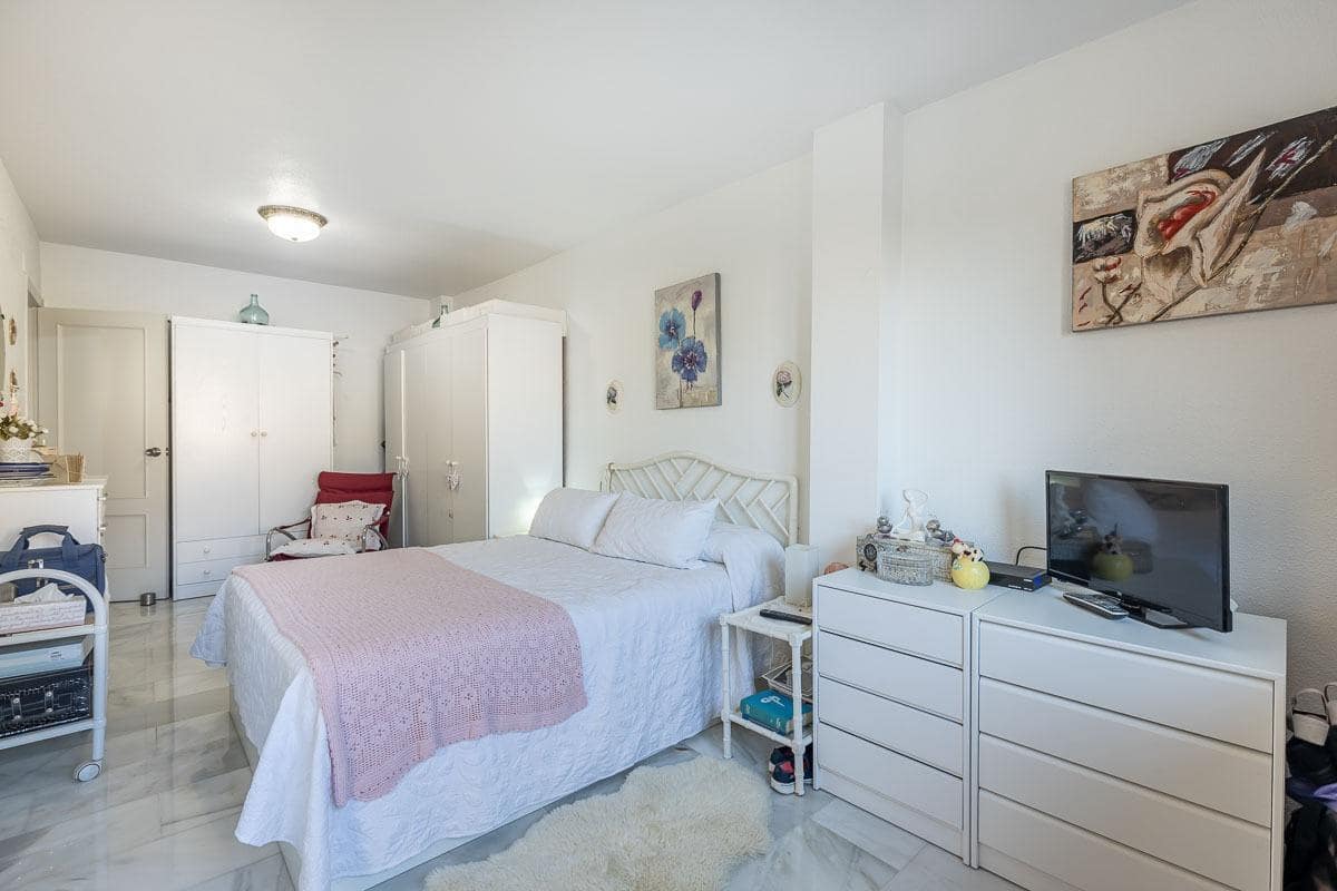 4 soveværelse Rækkehus til salg i Salobrena med swimmingpool garage - € 475.000 (Ref: 9191095)