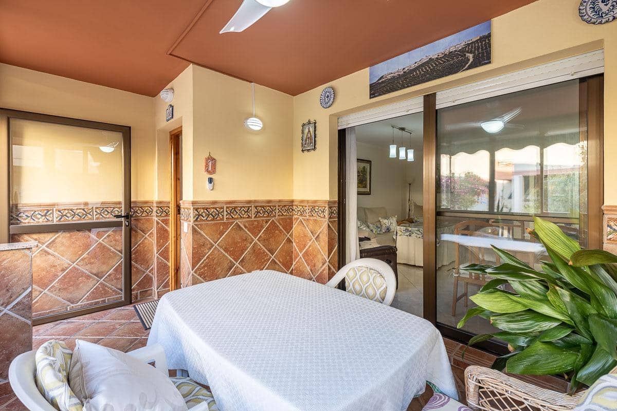 4 soveværelse Rækkehus til salg i Salobrena med swimmingpool garage - € 475.000 (Ref: 9191095)