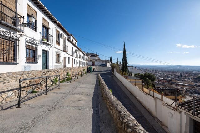 3 bedroom Terraced Villa for sale in Granada city - € 265,000 (Ref: 9192369)