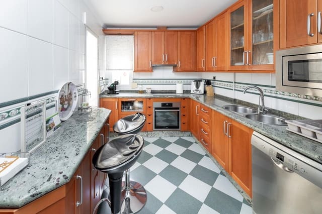 3 Zimmer Reihenhaus zu verkaufen in Armilla mit Garage - 279.900 € (Ref: 9208345)