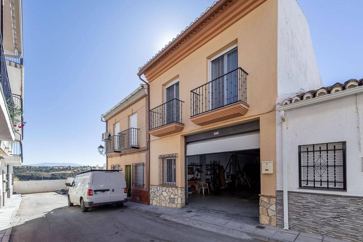 3 sovrum Villa till salu i Jatar med garage - 159 000 € (Ref: 9242968)