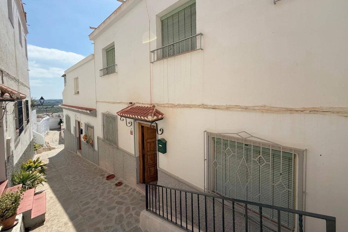 7 soveværelse Villa til salg i Salobrena med garage - € 289.000 (Ref: 9246490)