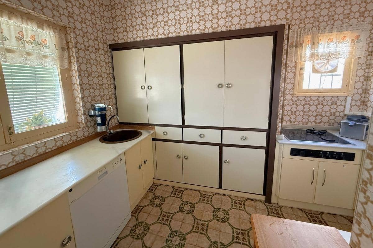 7 soveværelse Villa til salg i Salobrena med garage - € 289.000 (Ref: 9246490)