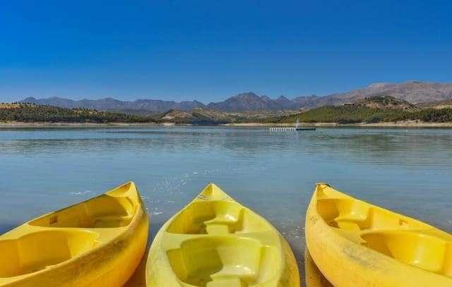 4 bedroom Villa for sale in Arenas del Rey with garage - € 155,000 (Ref: 9264294)