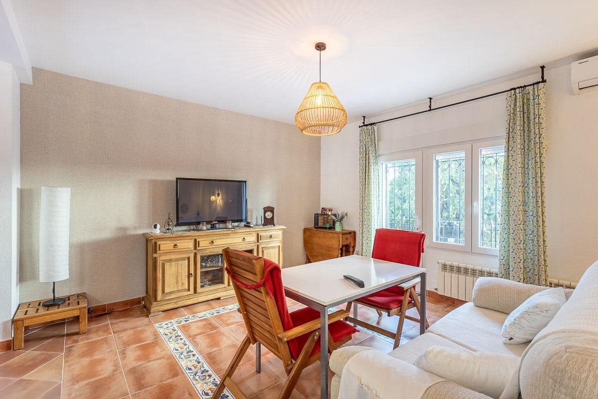 5 soveværelse Villa til salg i Padul med swimmingpool garage - € 275.000 (Ref: 9282052)