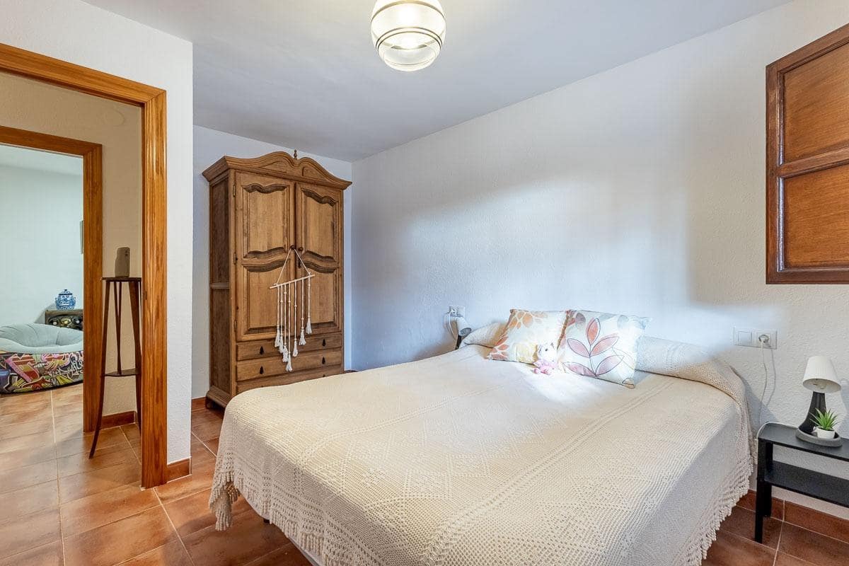 5 soveværelse Villa til salg i Padul med swimmingpool garage - € 275.000 (Ref: 9282052)