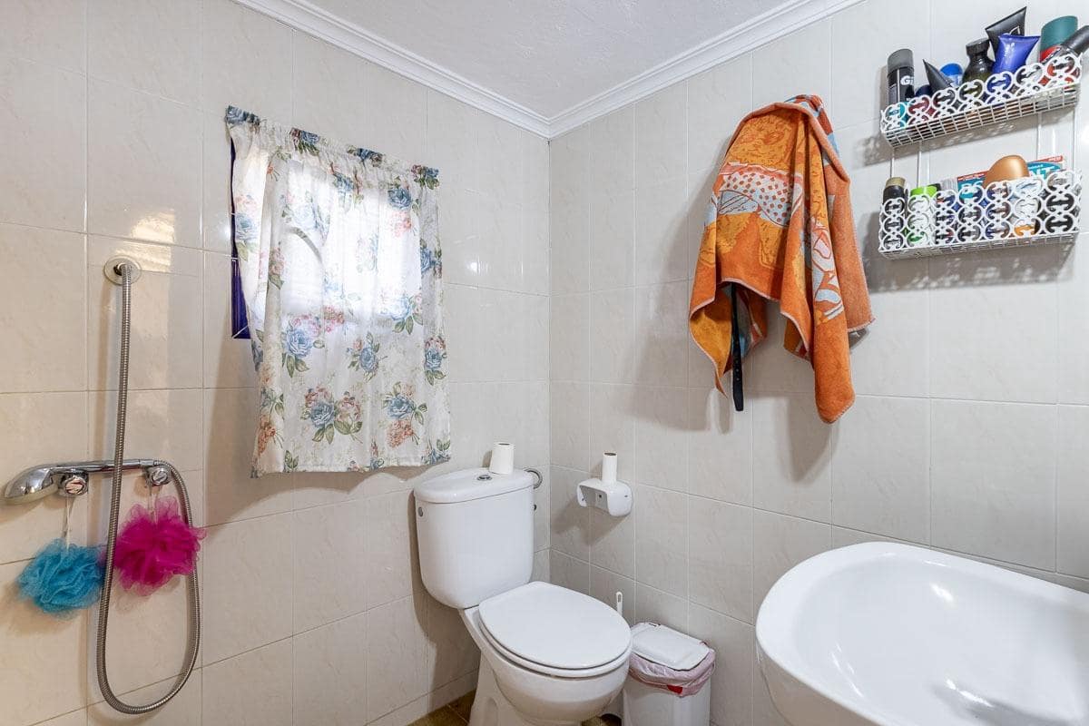 2 soveværelse Finca/Landehus til salg i Montefrio med garage - € 165.000 (Ref: 9317746)