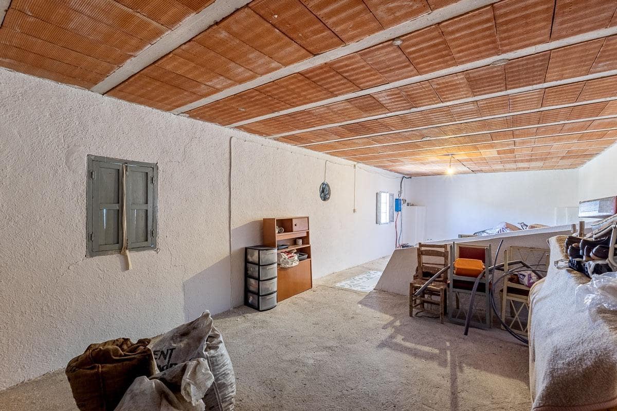 2 soveværelse Finca/Landehus til salg i Montefrio med garage - € 165.000 (Ref: 9317746)