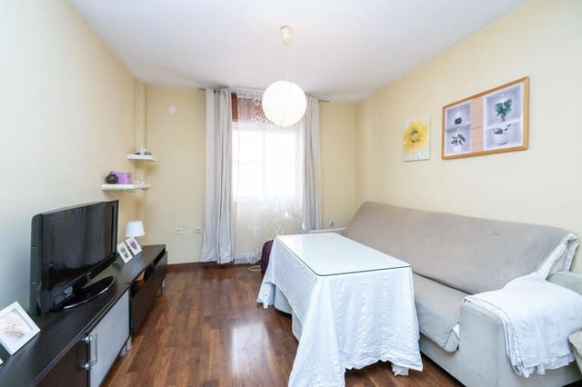 3 slaapkamer Rijtjeshuis te koop in Huétor Vega met garage - € 195.000 (Ref: 9347026)