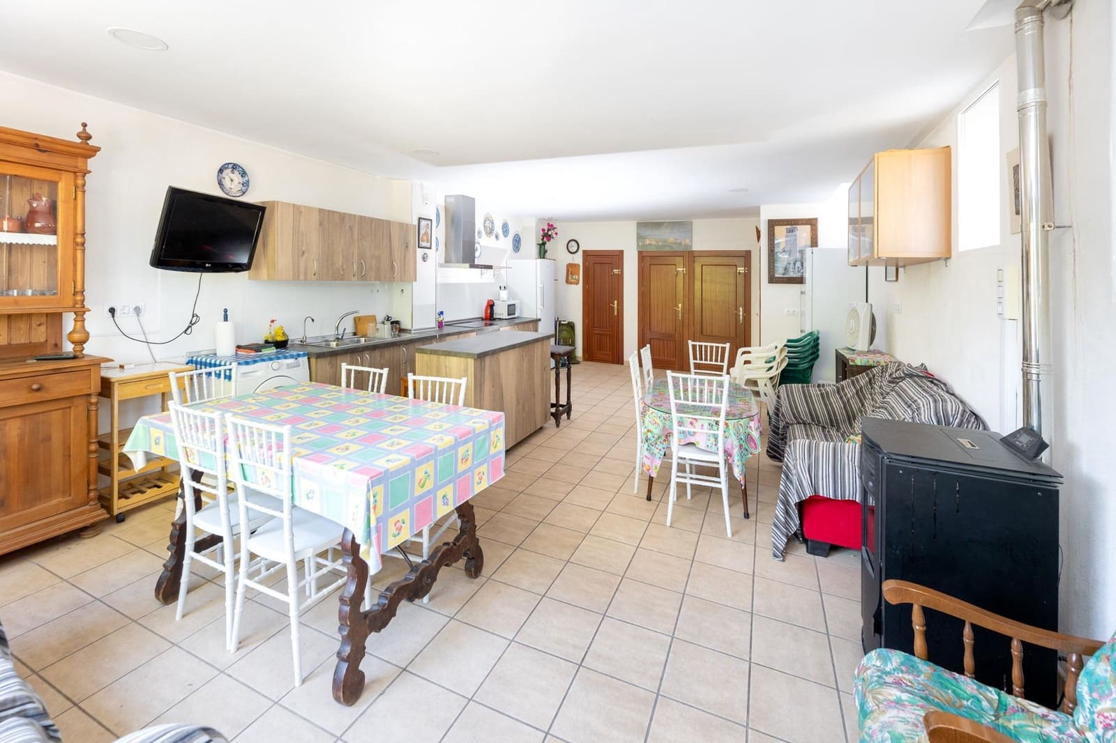 4 soveværelse Villa til salg i Dilar med swimmingpool garage - € 349.900 (Ref: 9349145)