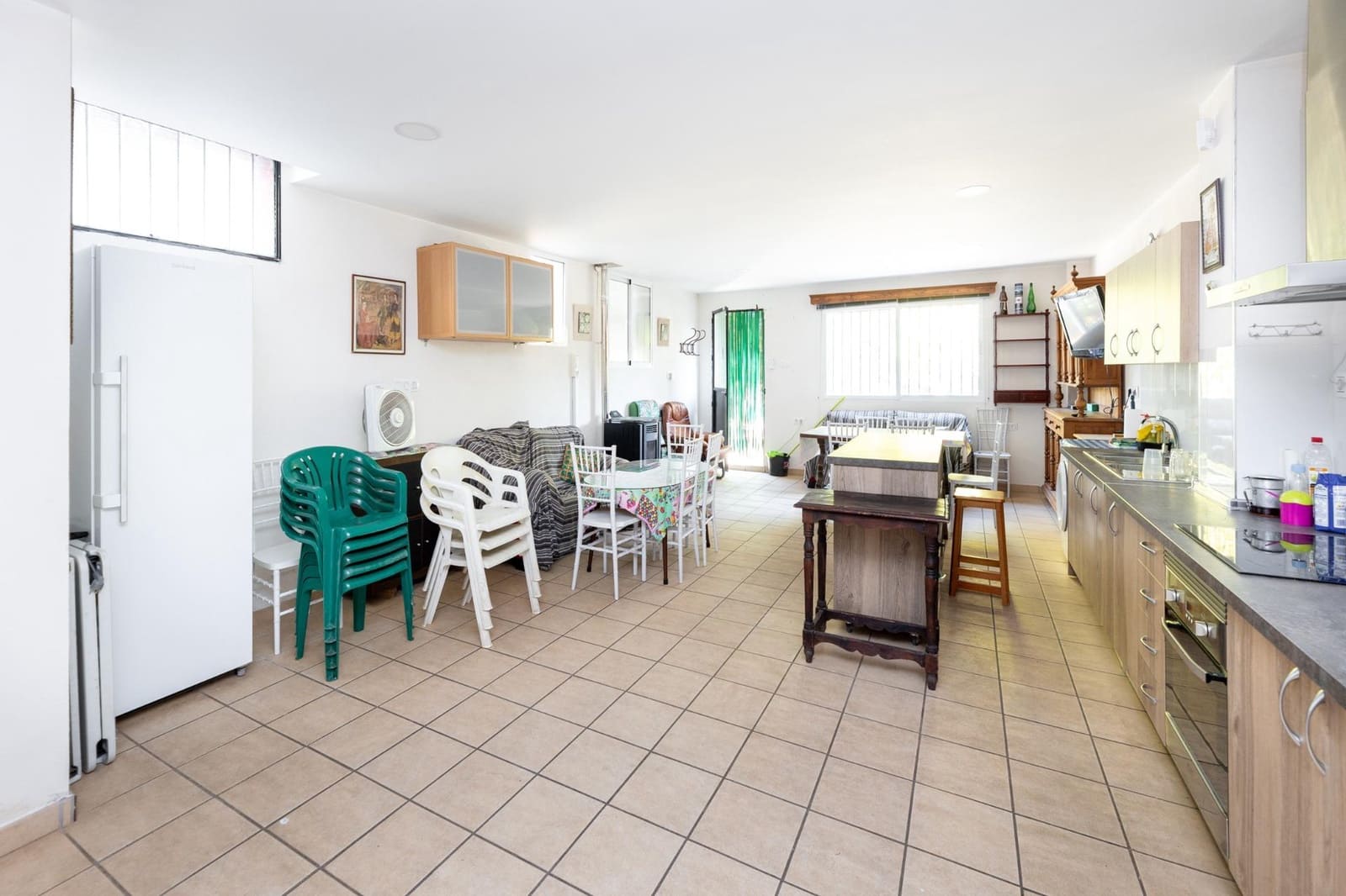 4 soveværelse Villa til salg i Dilar med swimmingpool garage - € 349.900 (Ref: 9349145)