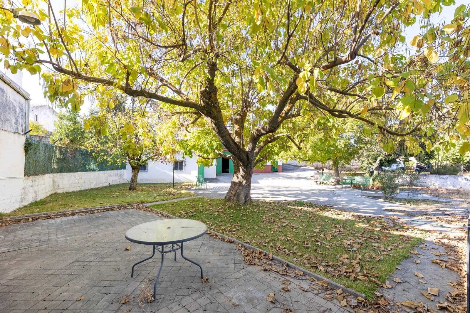 4 soveværelse Villa til salg i Dilar med swimmingpool garage - € 349.900 (Ref: 9349145)