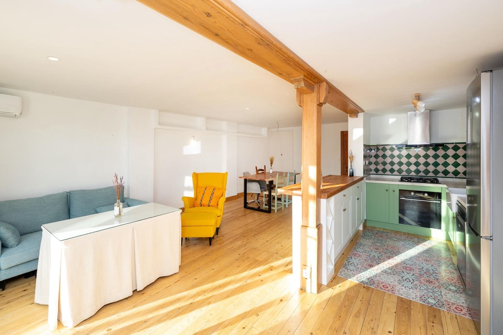 2 slaapkamer Rijtjeshuis te koop in Granada stad - € 480.000 (Ref: 9349146)