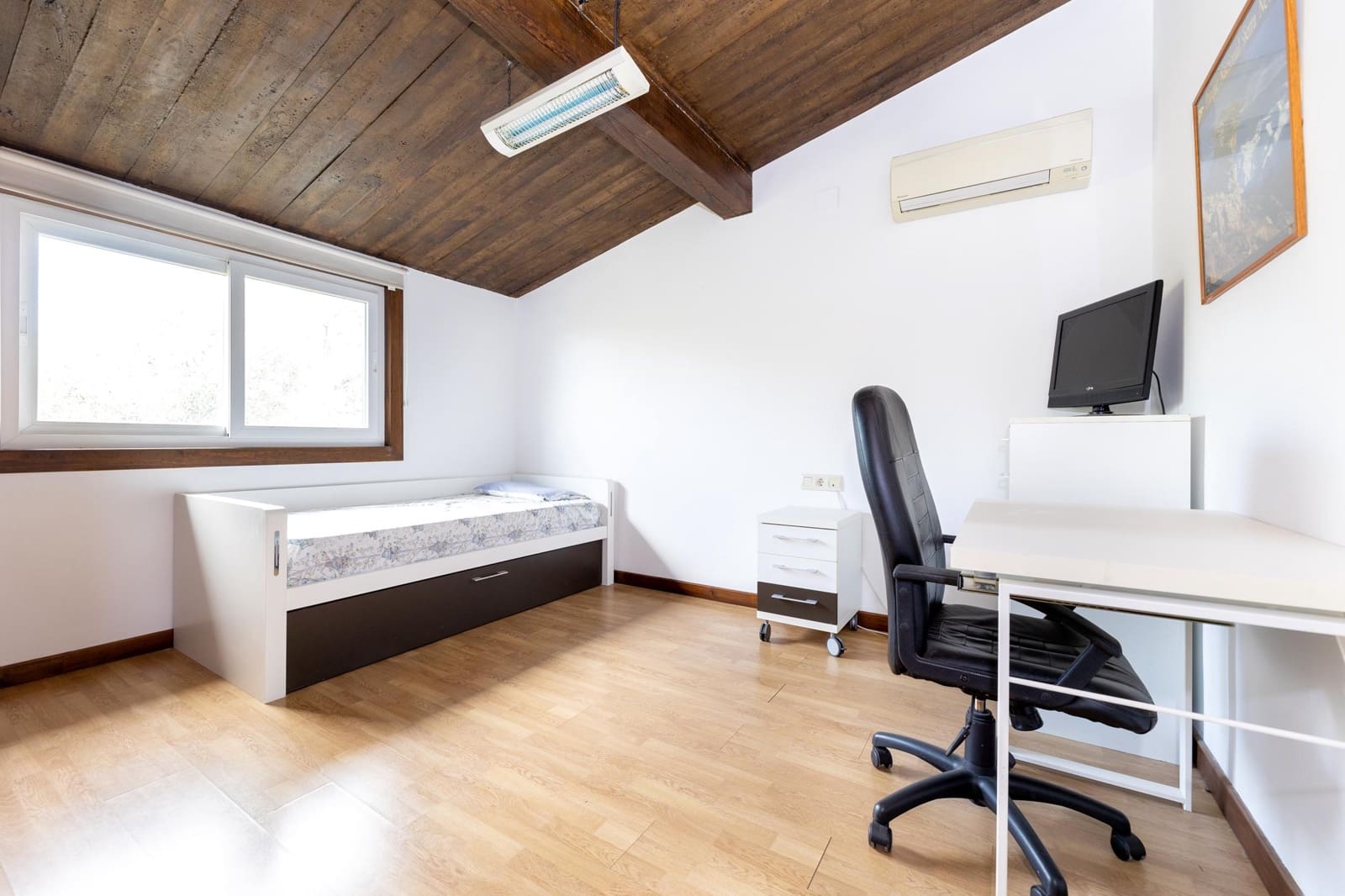 3 soveværelse Villa til salg i Dudar - € 369.000 (Ref: 9353246)