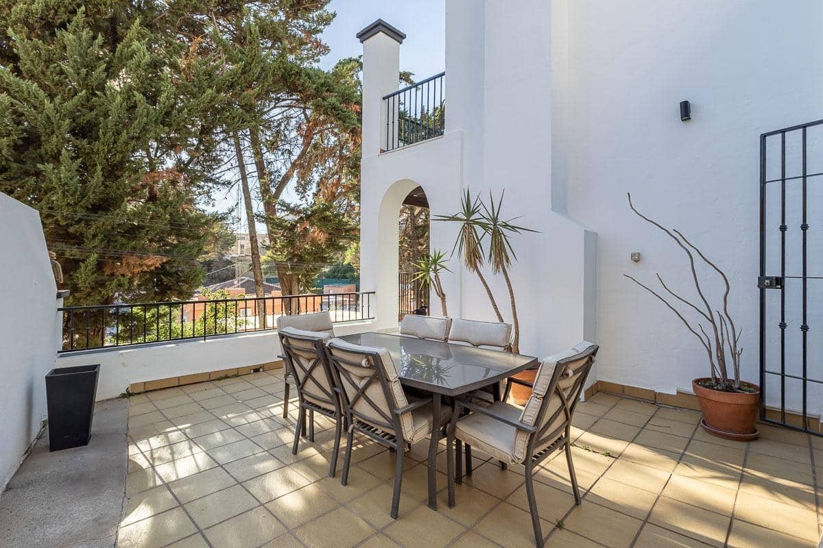 3 soverom Rekkehus til salgs i Motril med garasje - € 460 000 (Ref: 9371874)