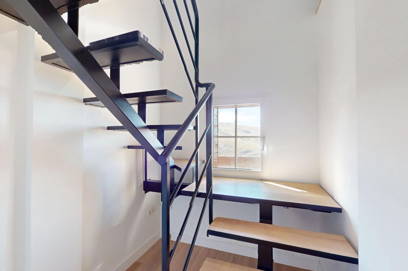 5 makuuhuone Rivitalo myytävänä paikassa Sierra Nevada - 630 000 € (Ref: 9371875)