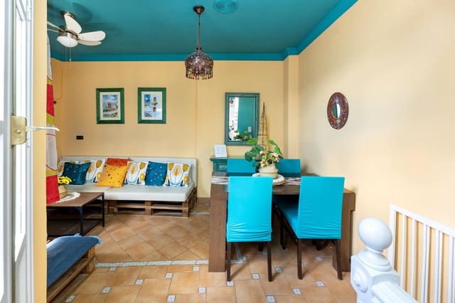 3 bedroom Villa for sale in Granada city - € 372,000 (Ref: 9382471)