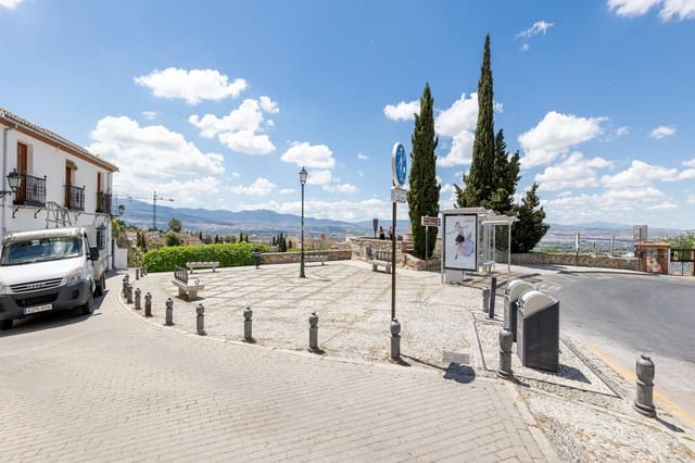 3 bedroom Villa for sale in Granada city - € 372,000 (Ref: 9382471)