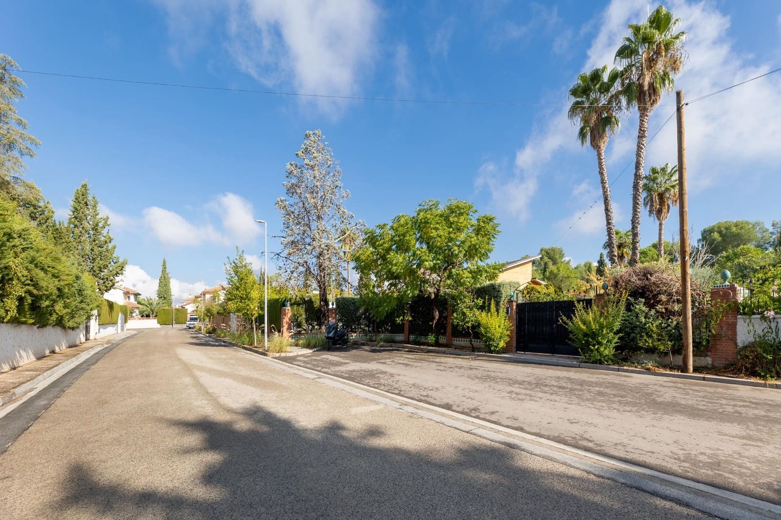 5 bedroom Villa for sale in Albolote with pool garage - € 315,000 (Ref: 9385225)