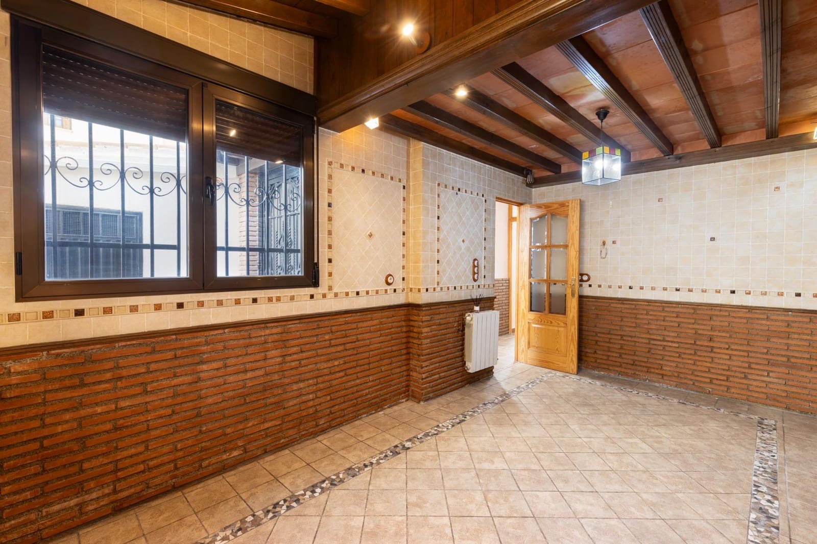 7 soverom Rekkehus til salgs i Granada by med garasje - € 470 000 (Ref: 9385226)