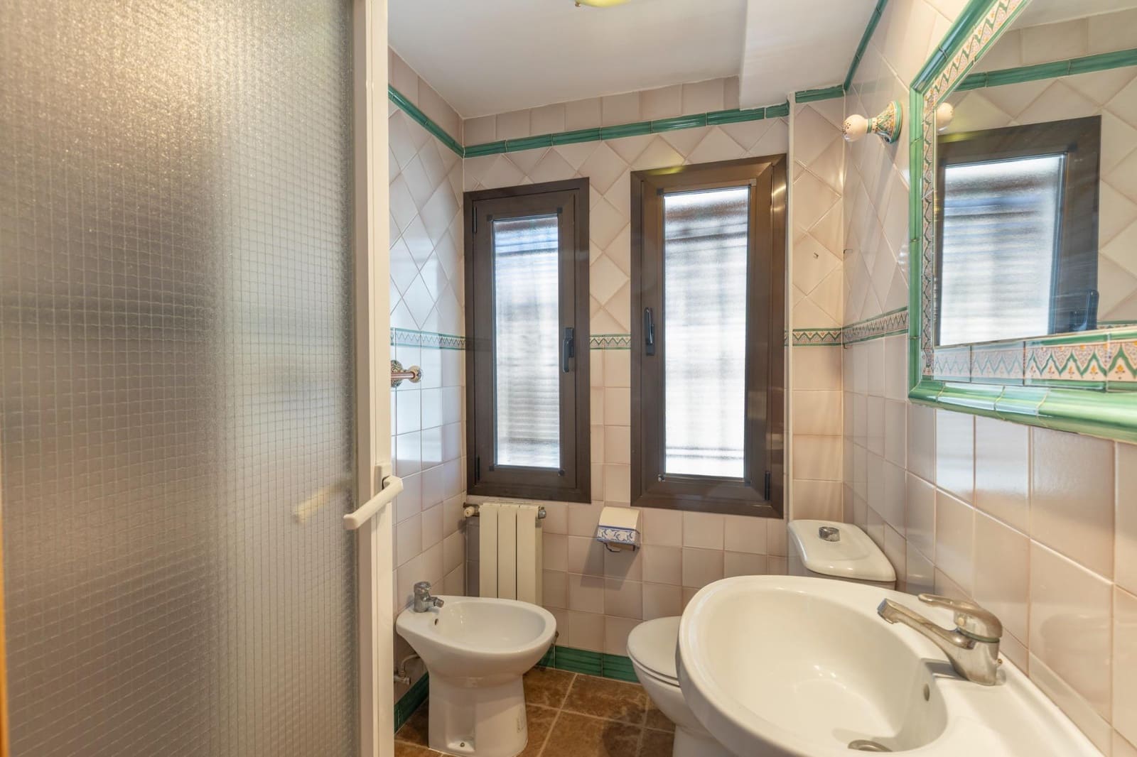 7 soverom Rekkehus til salgs i Granada by med garasje - € 470 000 (Ref: 9385226)