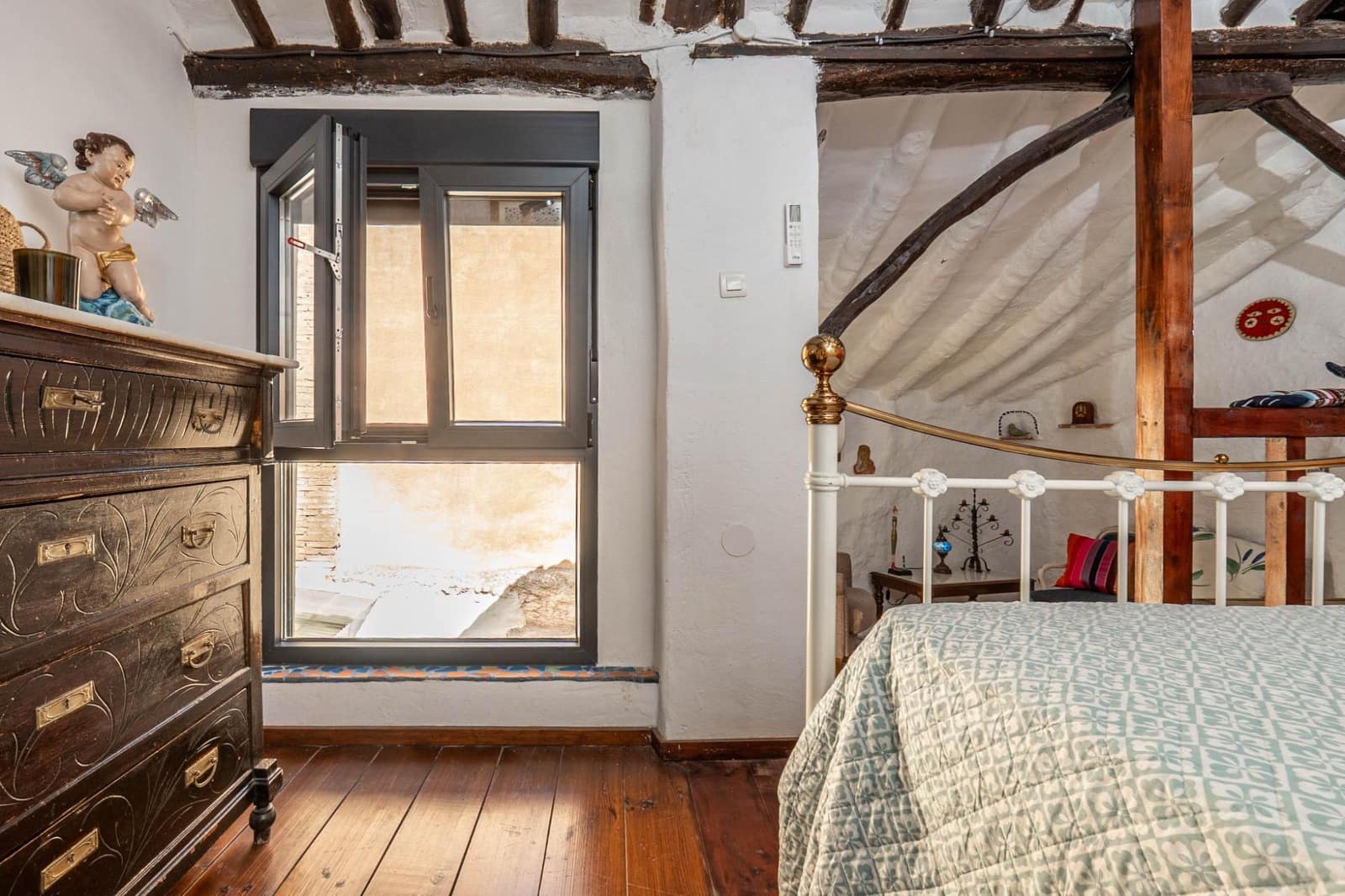 2 sovrum Radhus till salu i Niguelas - 230 000 € (Ref: 9385227)