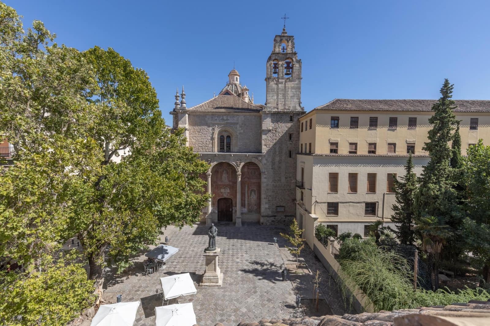 Chalet de 4 habitaciones en Granada ciudad en venta con garaje - 820.000 € (Ref: 9385228)