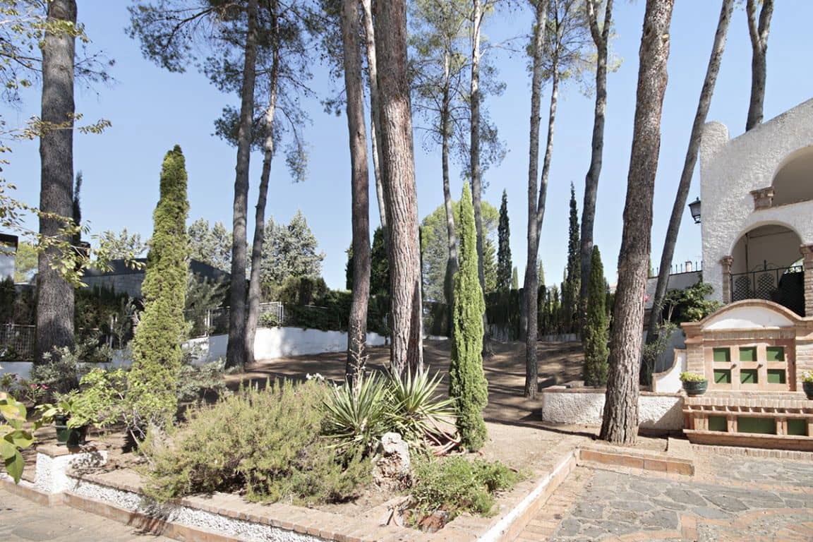 5 soverom Villa til salgs i Albolote med svømmebasseng garasje - € 550 000 (Ref: 9385230)