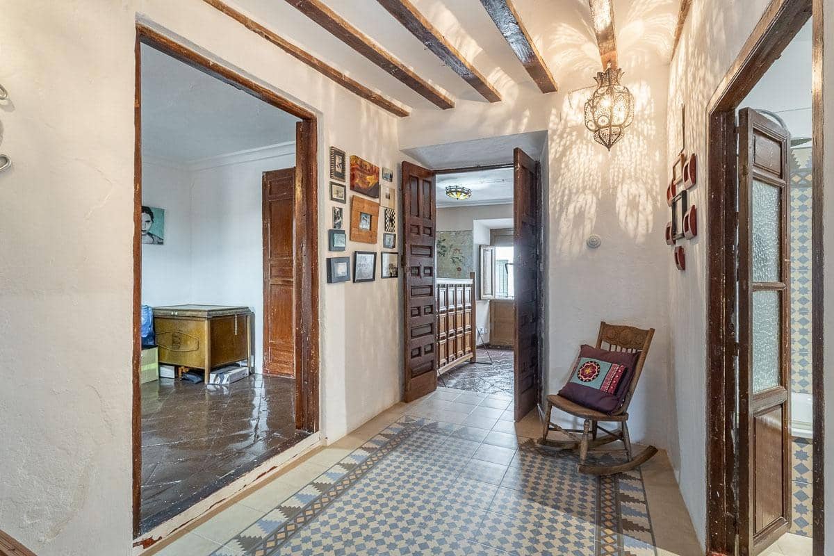 5 bedroom Villa for sale in Alhama de Granada - € 399,000 (Ref: 9385231)