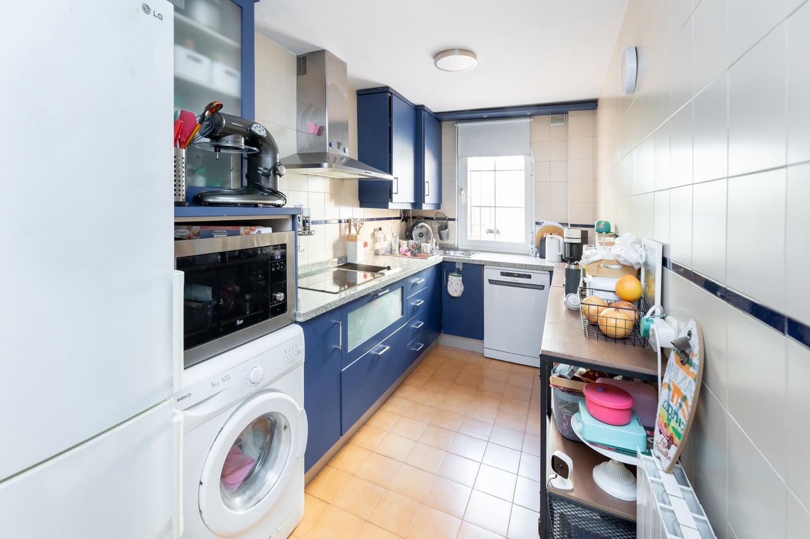 2 makuuhuone Huoneisto myytävänä paikassa Granada kaupunki mukana uima-altaan 
autotalli - 295 000 € (Ref: 9385233)