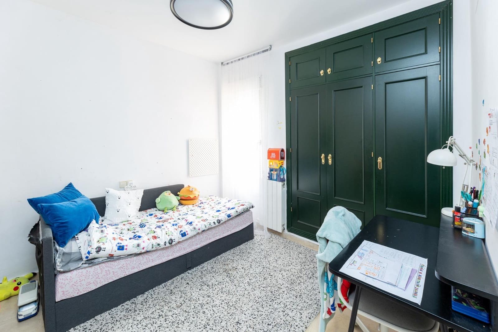 2 makuuhuone Huoneisto myytävänä paikassa Granada kaupunki mukana uima-altaan 
autotalli - 295 000 € (Ref: 9385233)