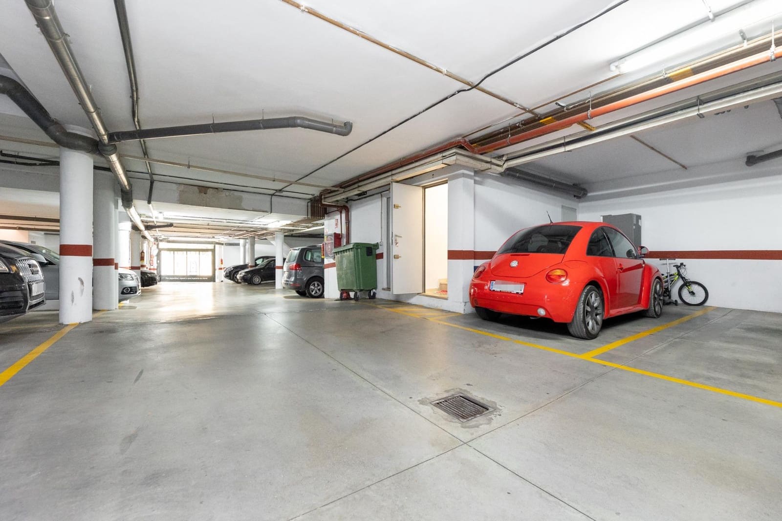 2 makuuhuone Huoneisto myytävänä paikassa Granada kaupunki mukana uima-altaan 
autotalli - 295 000 € (Ref: 9385233)