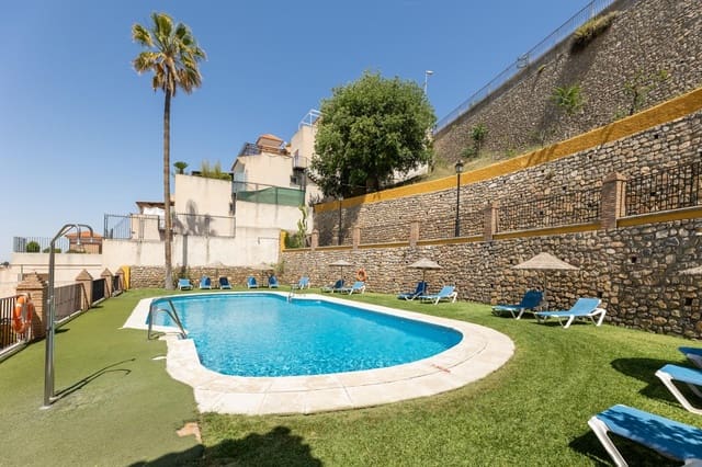 2 bedroom Apartment for sale in Carretera de la Sierra, Granada city with pool garage - € 295,000 (Ref: 9385233)