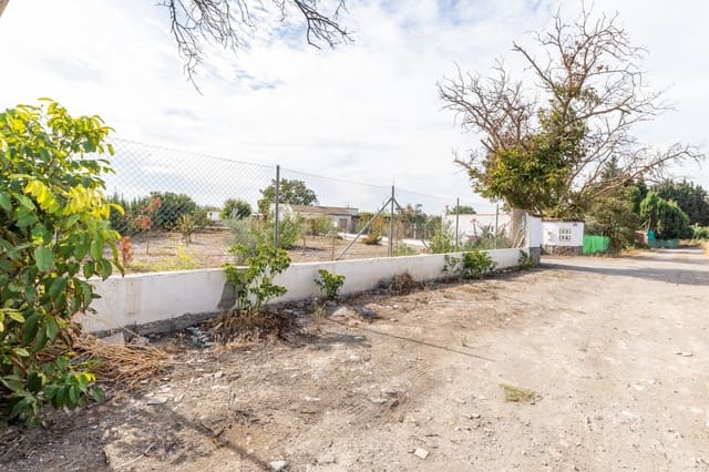 2 bedroom Finca/Country House for sale in Granada city with pool garage - € 129,900 (Ref: 9385234)