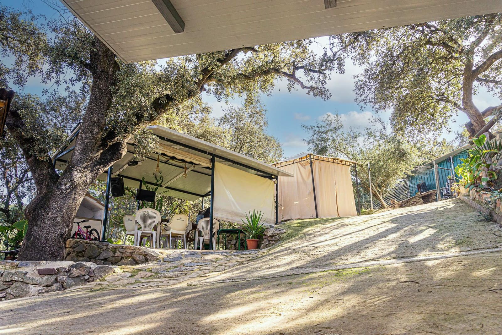 4 slaapkamer Finca/Landhuis te koop in Castillo de Locubin met zwembad - € 200.000 (Ref: 9393274)