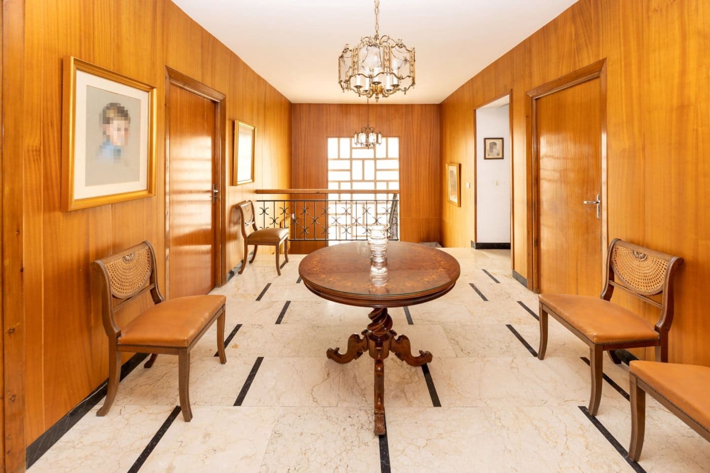 4 soverom Villa til salgs i Granada by med svømmebasseng garasje - € 790 000 (Ref: 9403021)