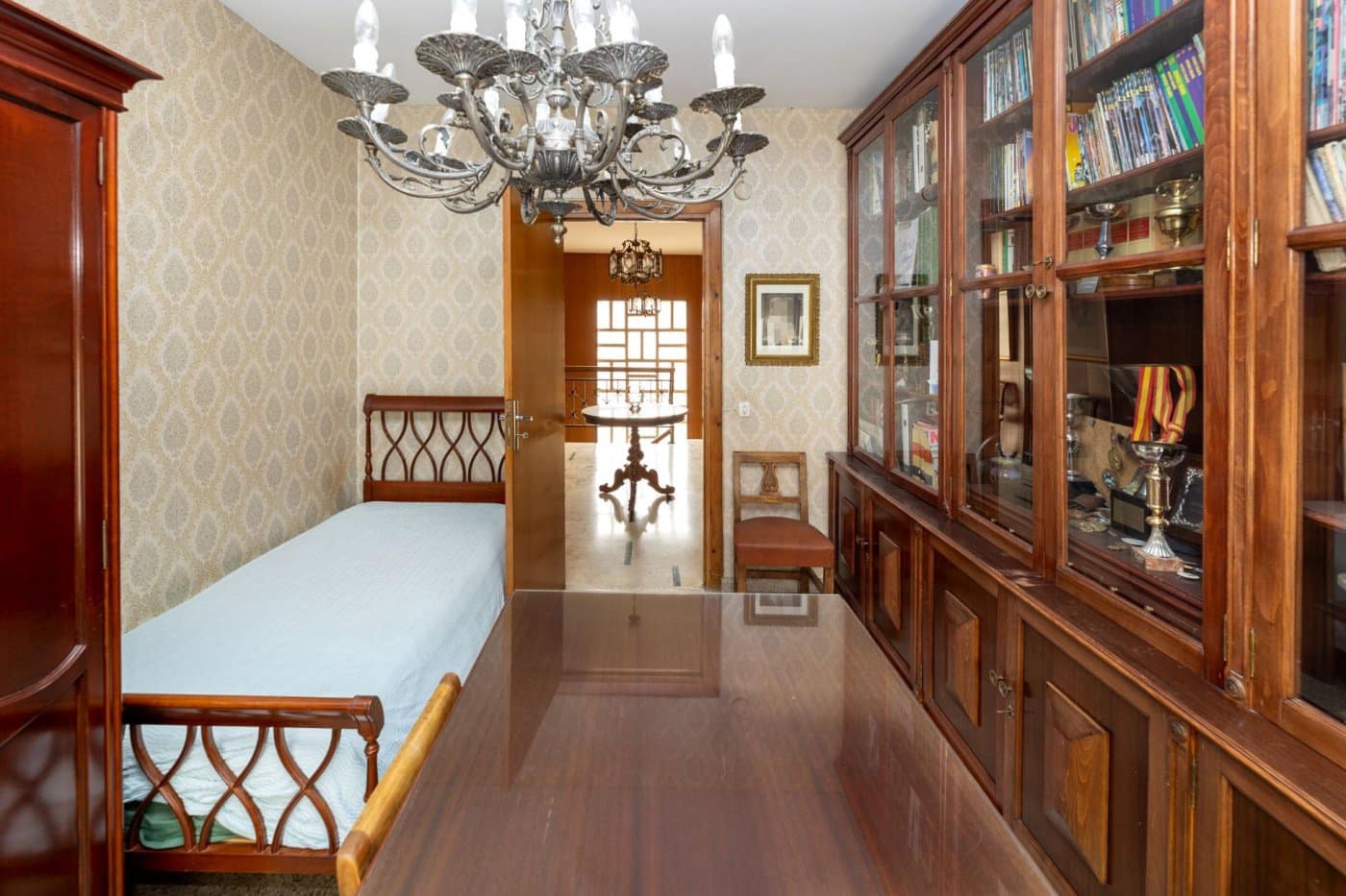 4 soverom Villa til salgs i Granada by med svømmebasseng garasje - € 790 000 (Ref: 9403021)