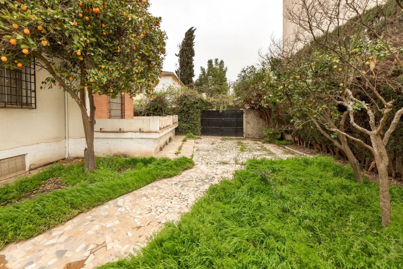 4 soverom Villa til salgs i Granada by med svømmebasseng garasje - € 790 000 (Ref: 9403021)