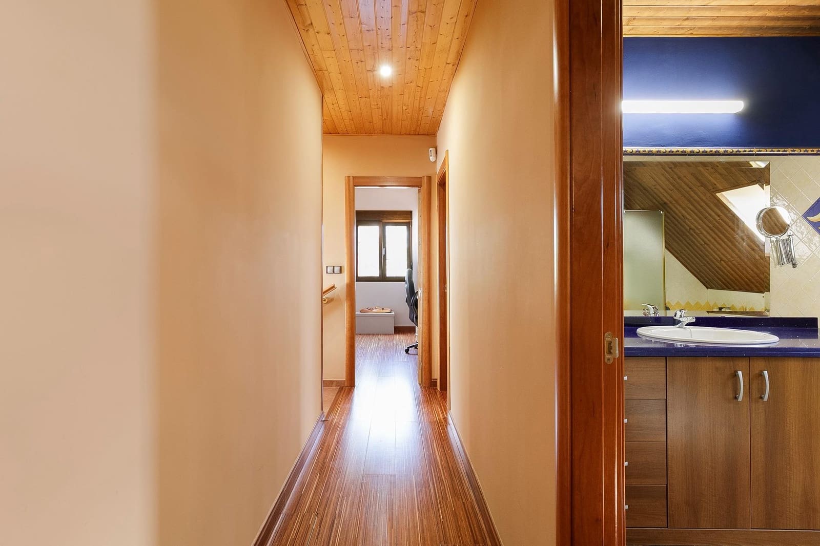 4 soverom Villa til salgs i Huetor Santillan med svømmebasseng garasje - € 330 000 (Ref: 9406320)