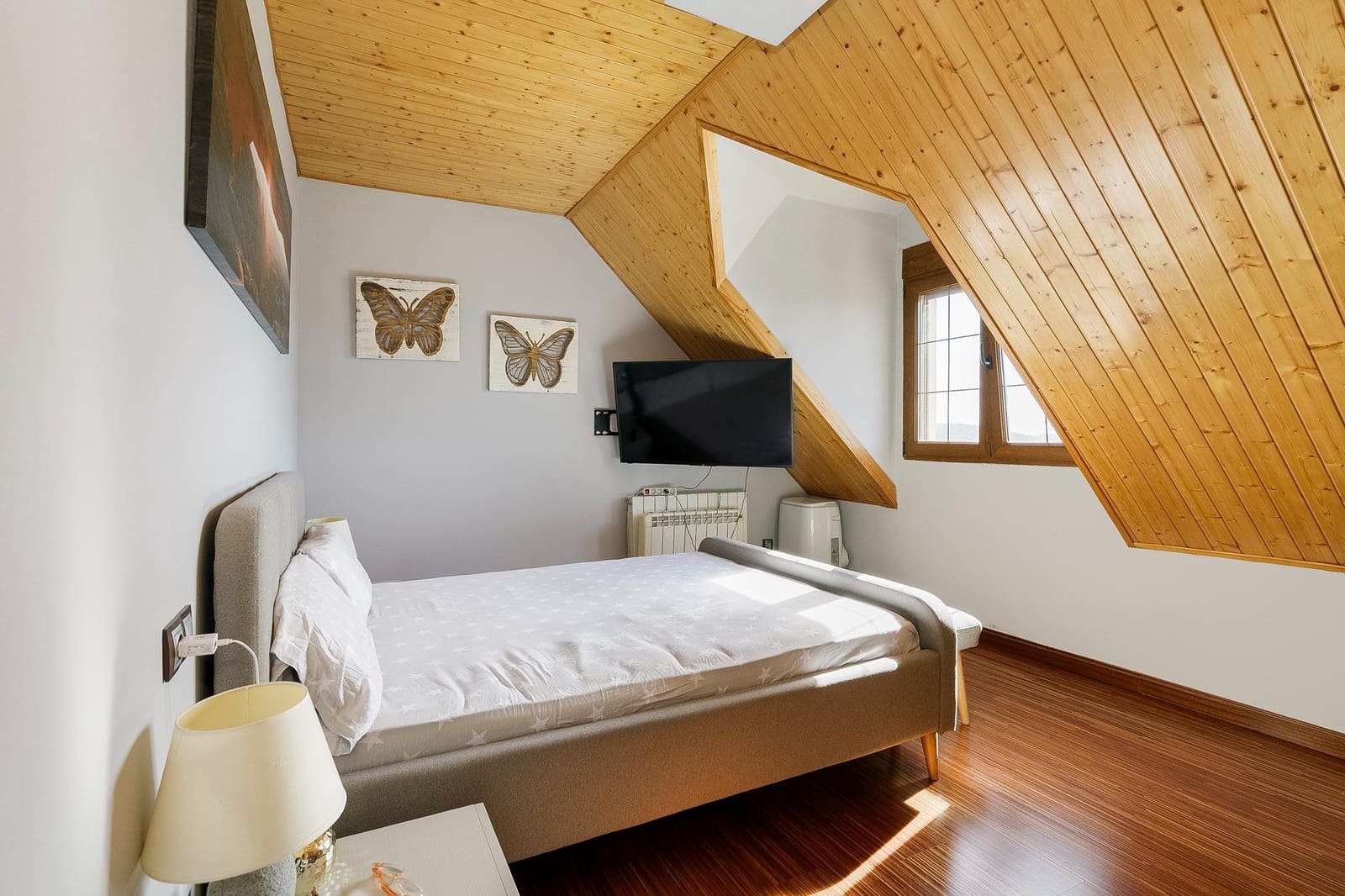 4 soverom Villa til salgs i Huetor Santillan med svømmebasseng garasje - € 330 000 (Ref: 9406320)