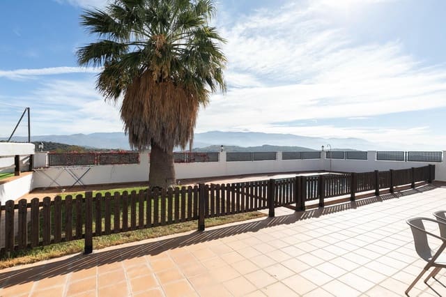 4 soverom Villa til salgs i Huétor Santillán med svømmebasseng garasje - € 330 000 (Ref: 9406320)