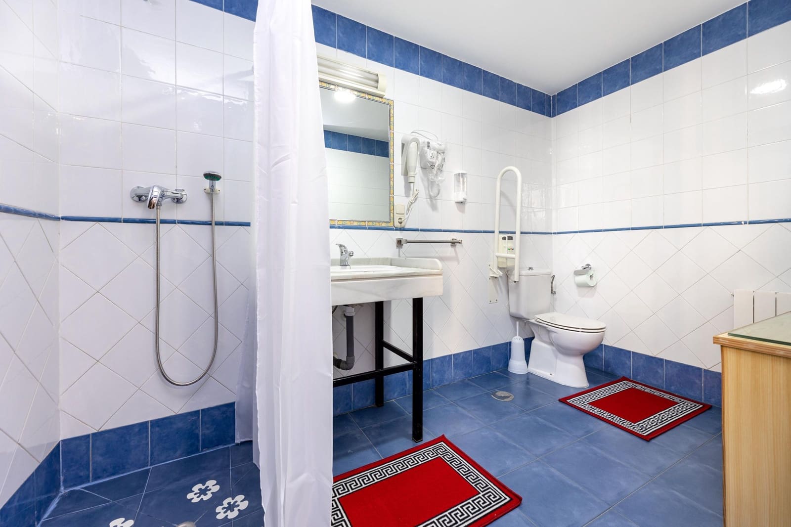 15 makuuhuone Kaupallinen myytävänä paikassa Alhama de Granada - 420 000 € (Ref: 9441382)