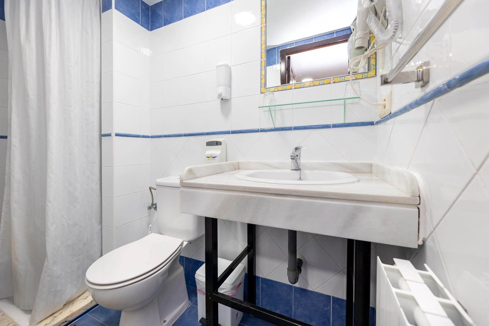 15 makuuhuone Kaupallinen myytävänä paikassa Alhama de Granada - 420 000 € (Ref: 9441382)