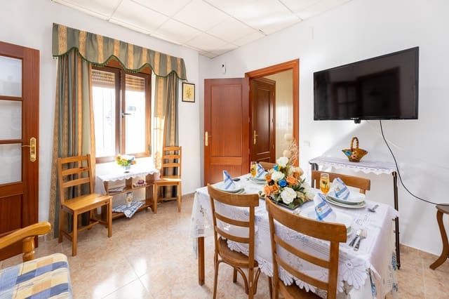 5 soveværelse Villa til salg i Alhama de Granada med garage - € 124.000 (Ref: 9441383)