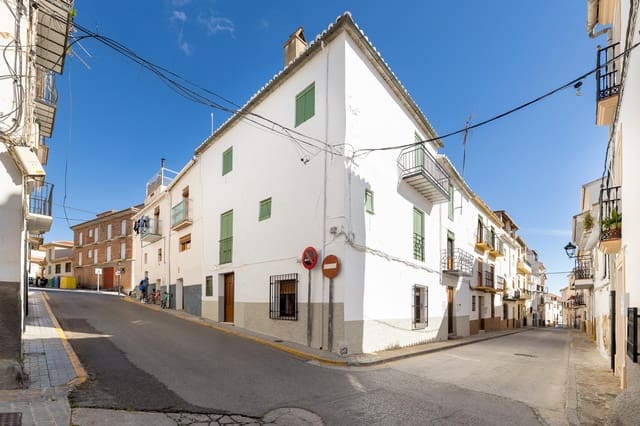 5 soveværelse Villa til salg i Alhama de Granada med garage - € 124.000 (Ref: 9441383)